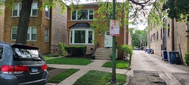 5144 N Avers Avenue - Photo 2