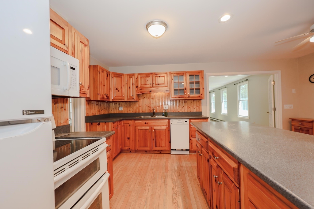 55 Holbrook Hill - Photo 18