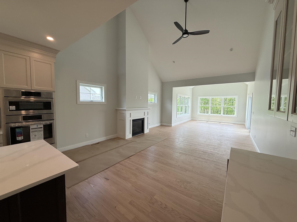 8 Madison - Photo 10