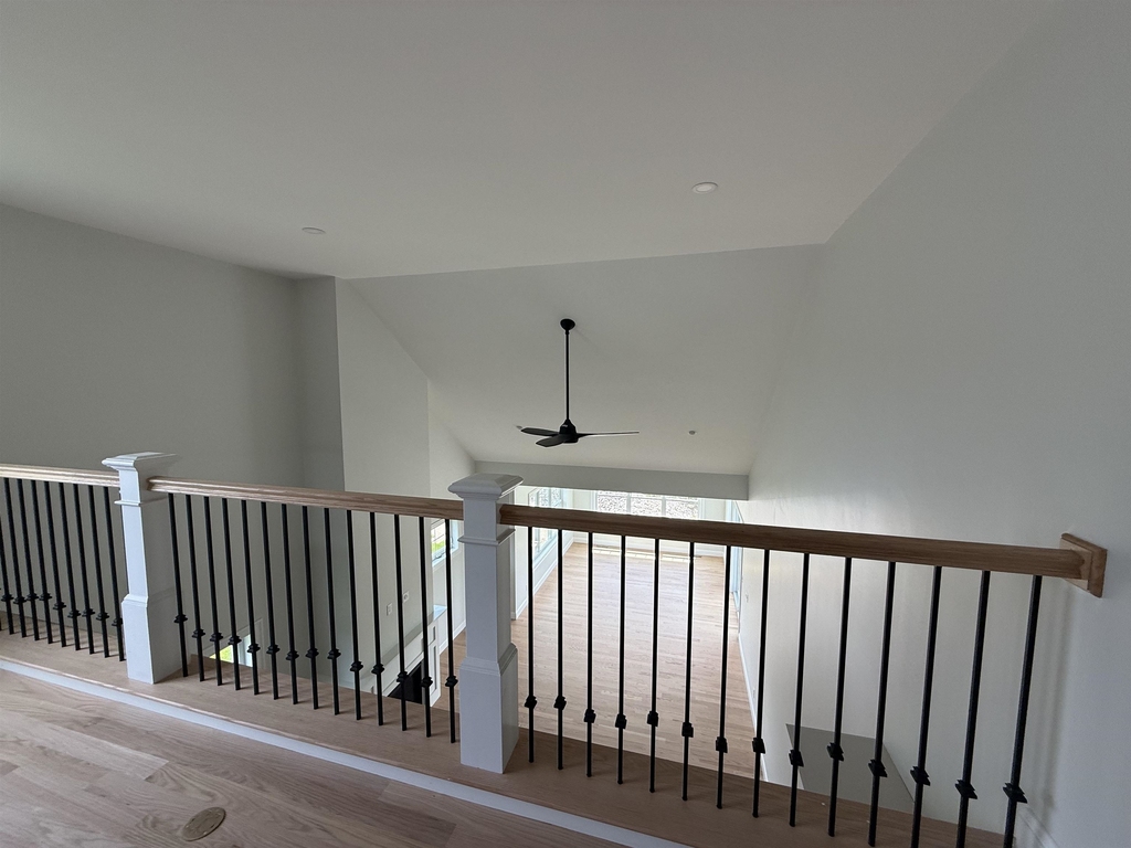 8 Madison - Photo 12