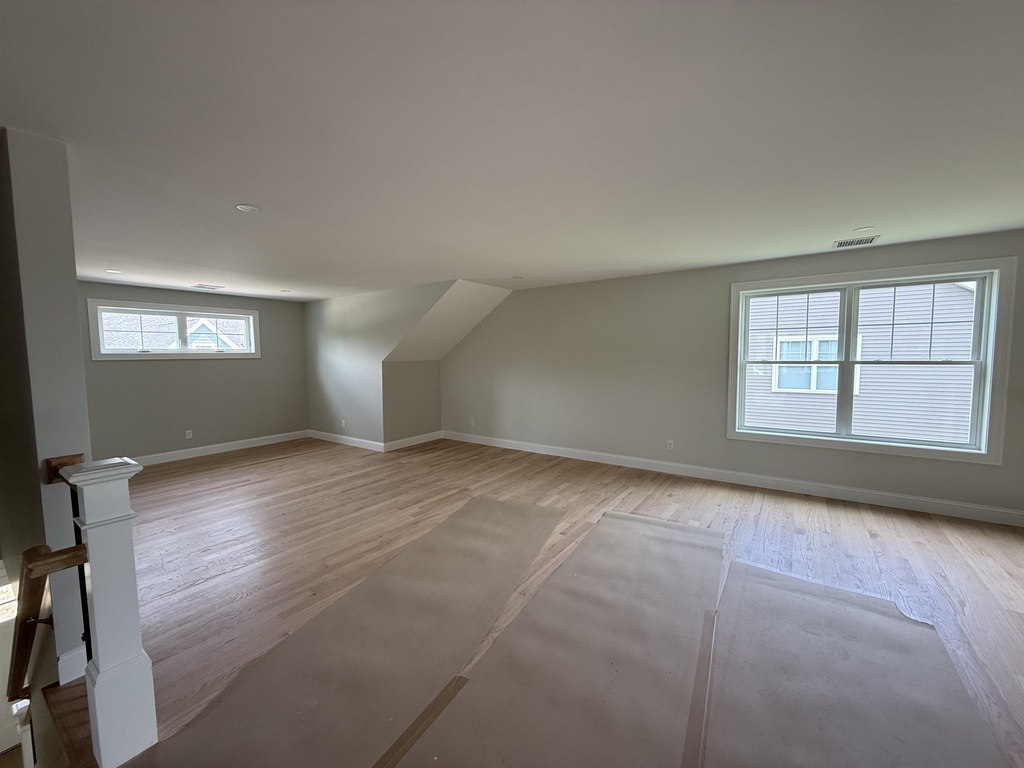 8 Madison - Photo 13
