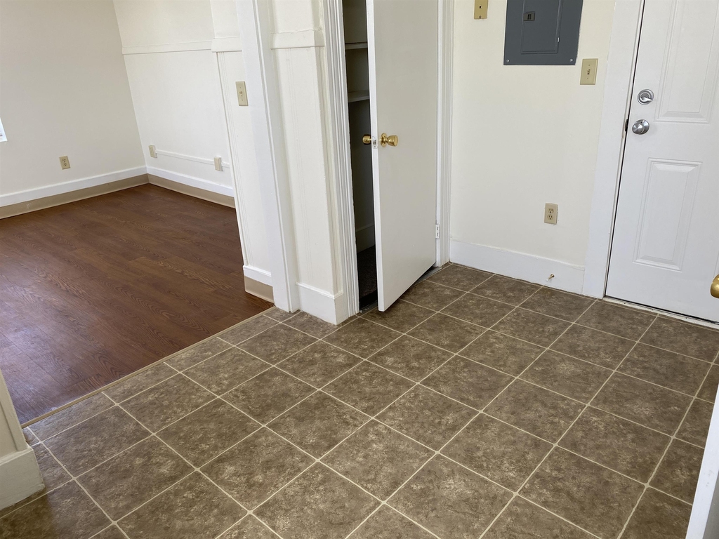 15 West Broadway - Photo 11