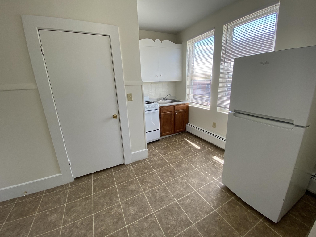 15 West Broadway - Photo 24