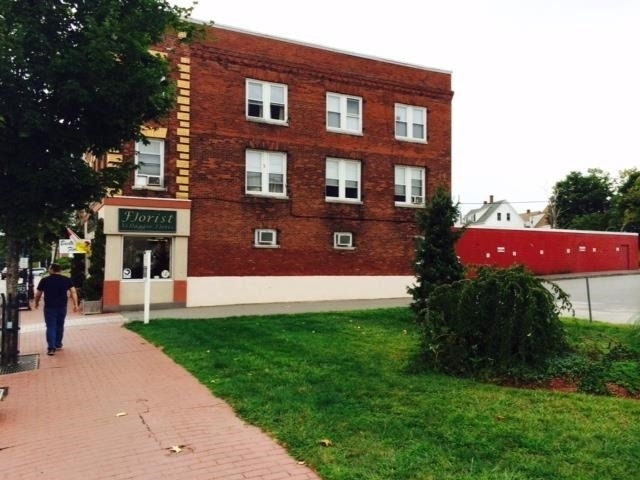 15 West Broadway - Photo 6