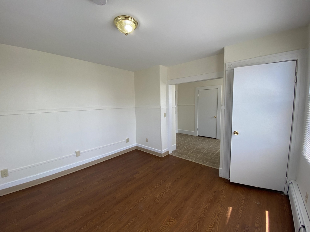 15 West Broadway - Photo 22