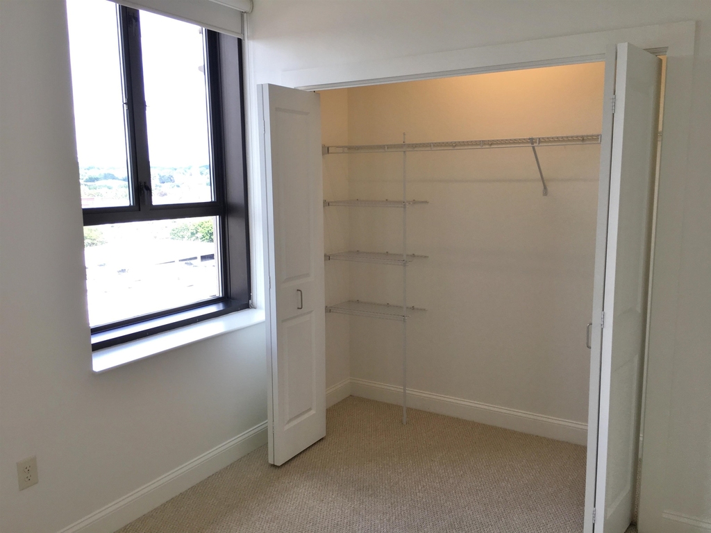 875 Elm - Photo 15
