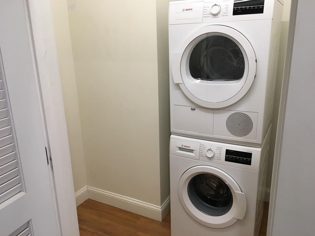 875 Elm - Photo 19
