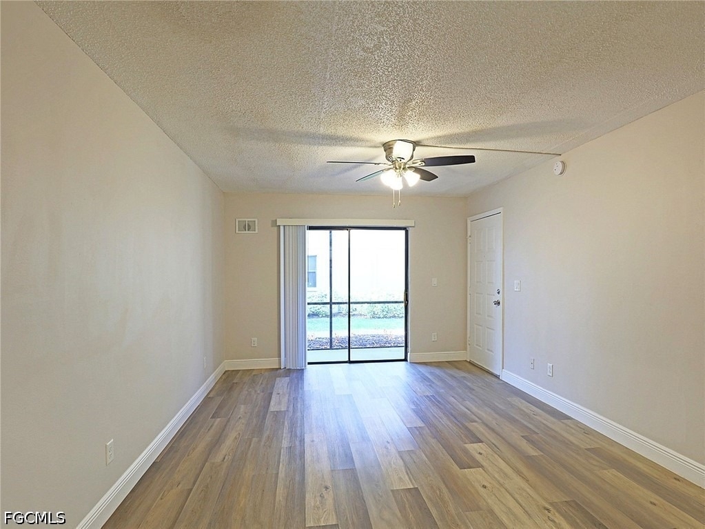 5305 Summerlin Road - Photo 3