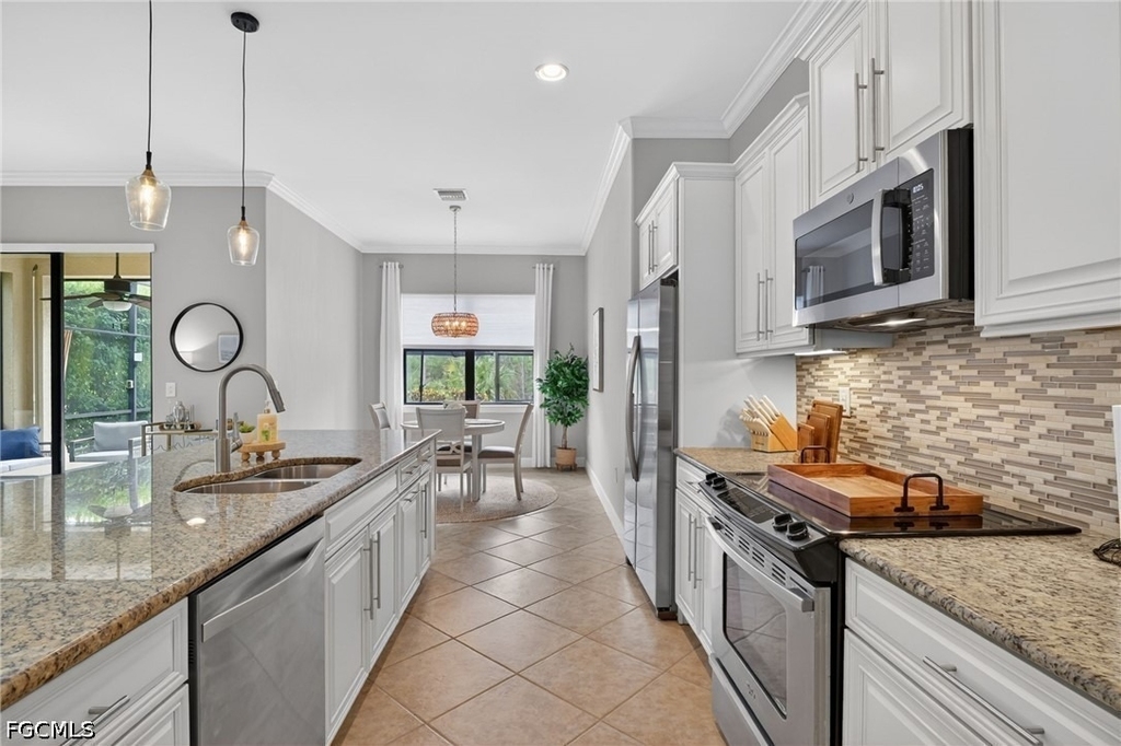 11701 Avingston Terrace - Photo 12