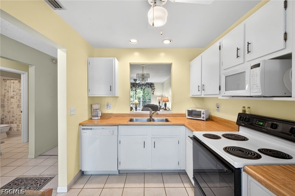 6184 Michelle Way - Photo 4