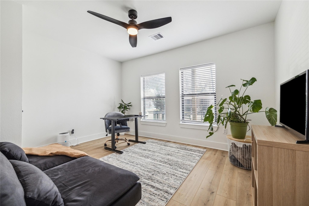 4603 Farmer Street - Photo 8