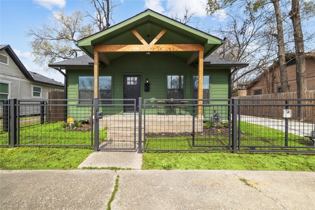 4603 Farmer Street - Photo 0