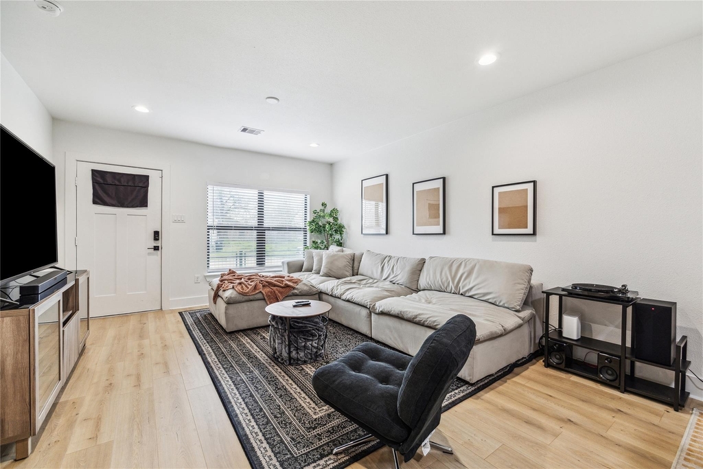 4603 Farmer Street - Photo 1