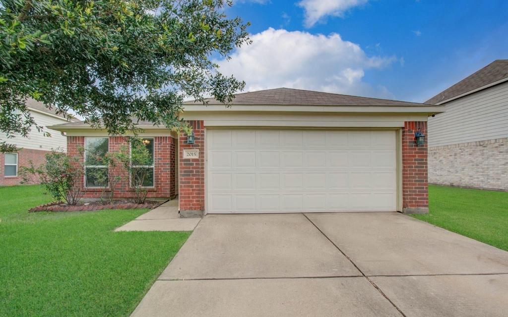 2015 Upland Plover Court - Photo 0