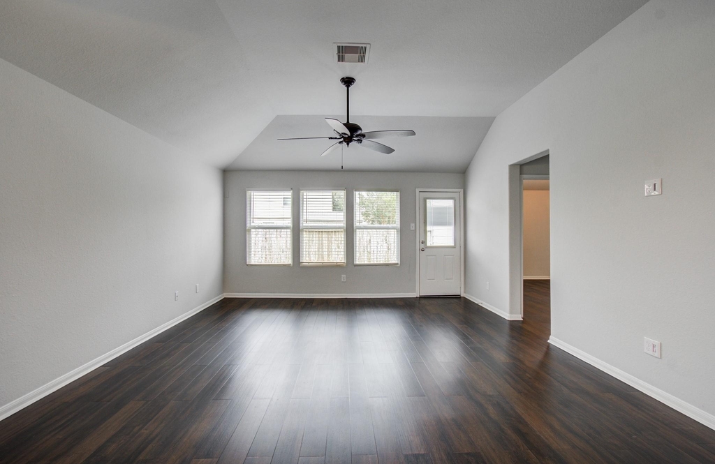2015 Upland Plover Court - Photo 8