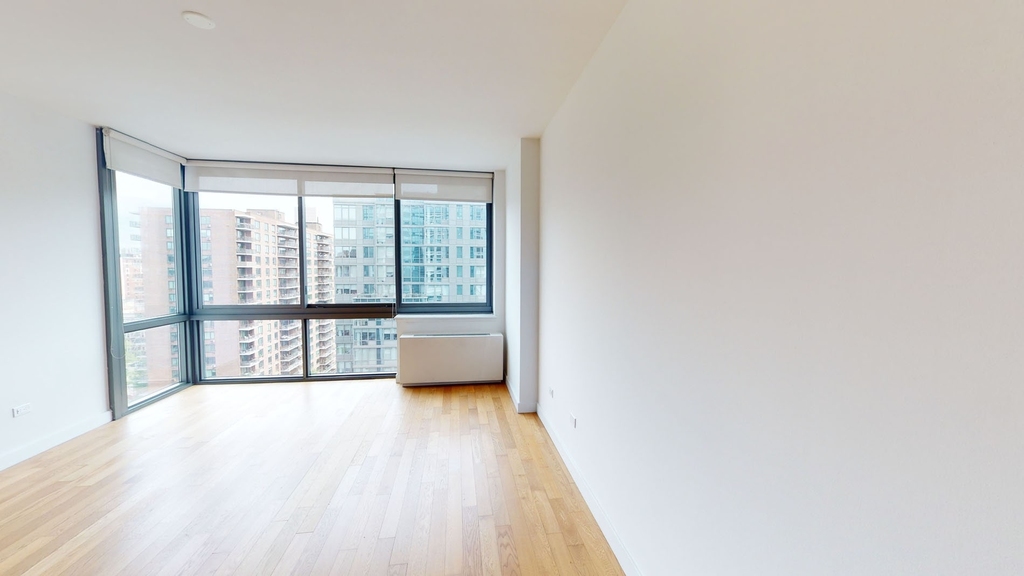 808 Columbus Ave - Photo 1