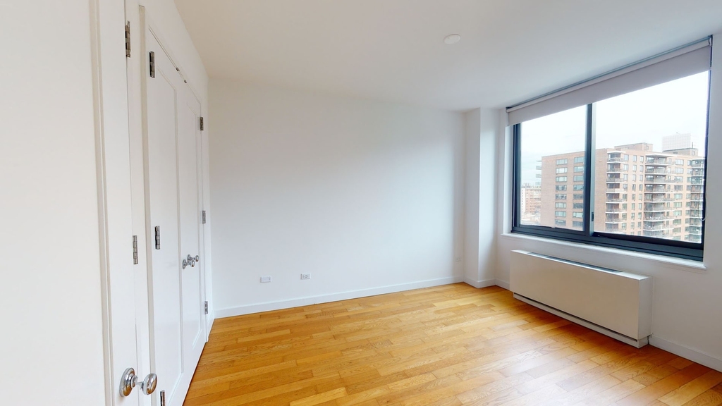 808 Columbus Ave - Photo 4