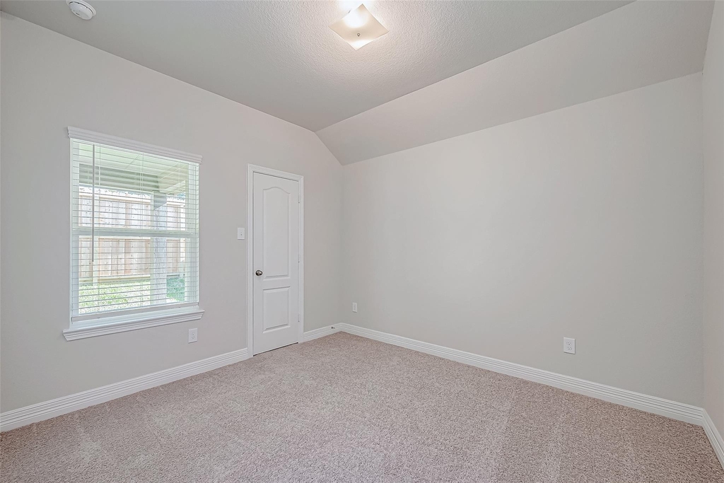 22814 Ephesus Avenue - Photo 16