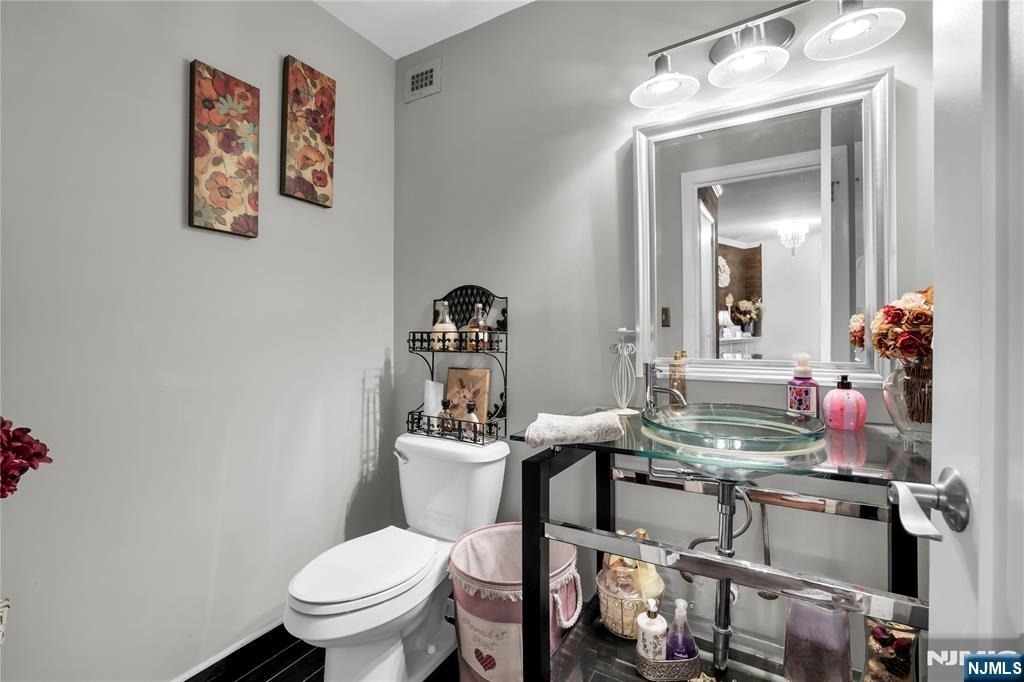 1 Claridge - Photo 25