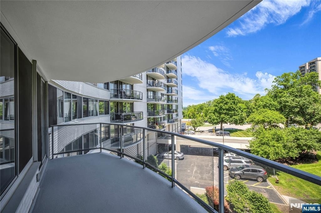 1 Claridge - Photo 31