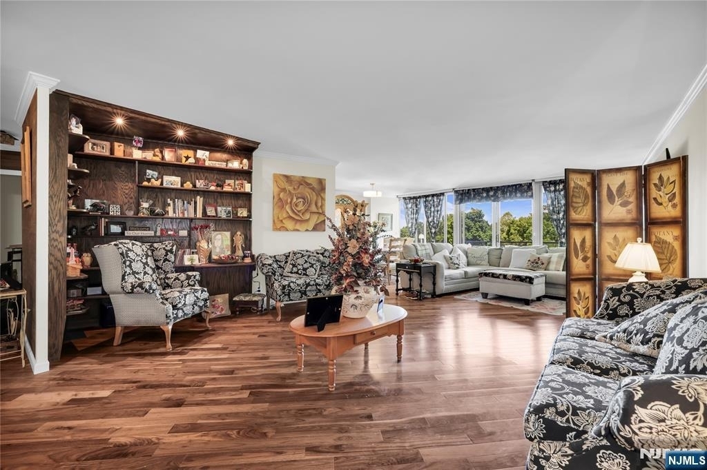 1 Claridge - Photo 12