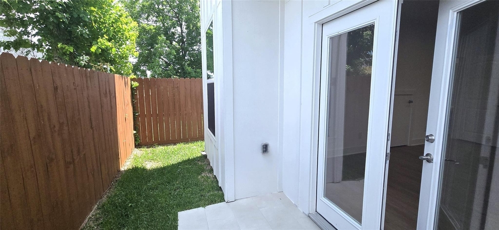 1475 Ferguson Way - Photo 18