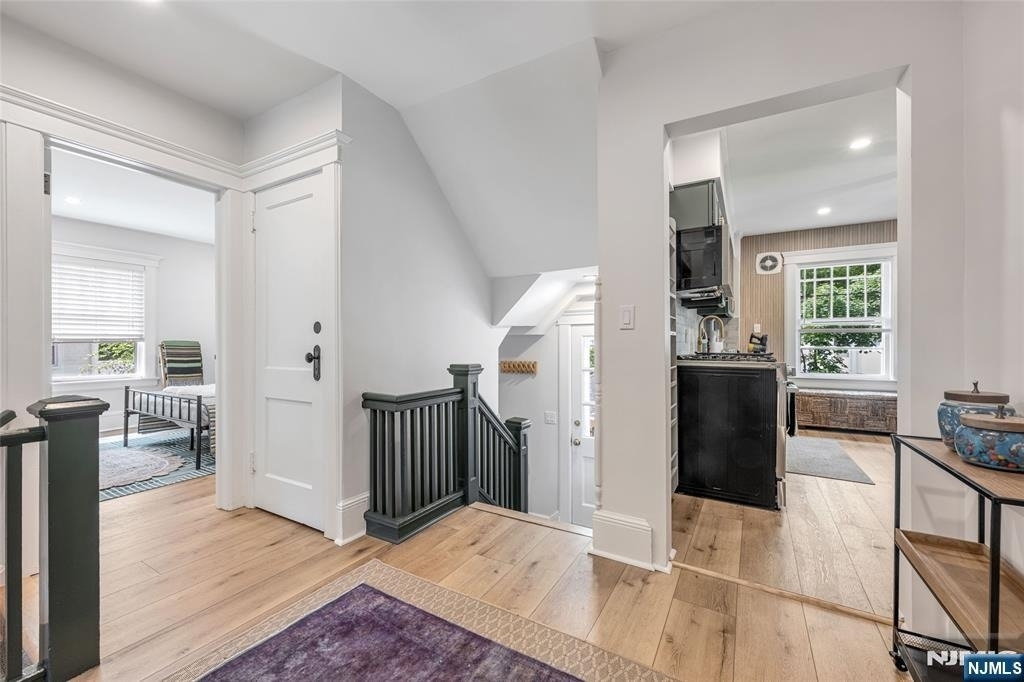 34 Washington - Photo 2