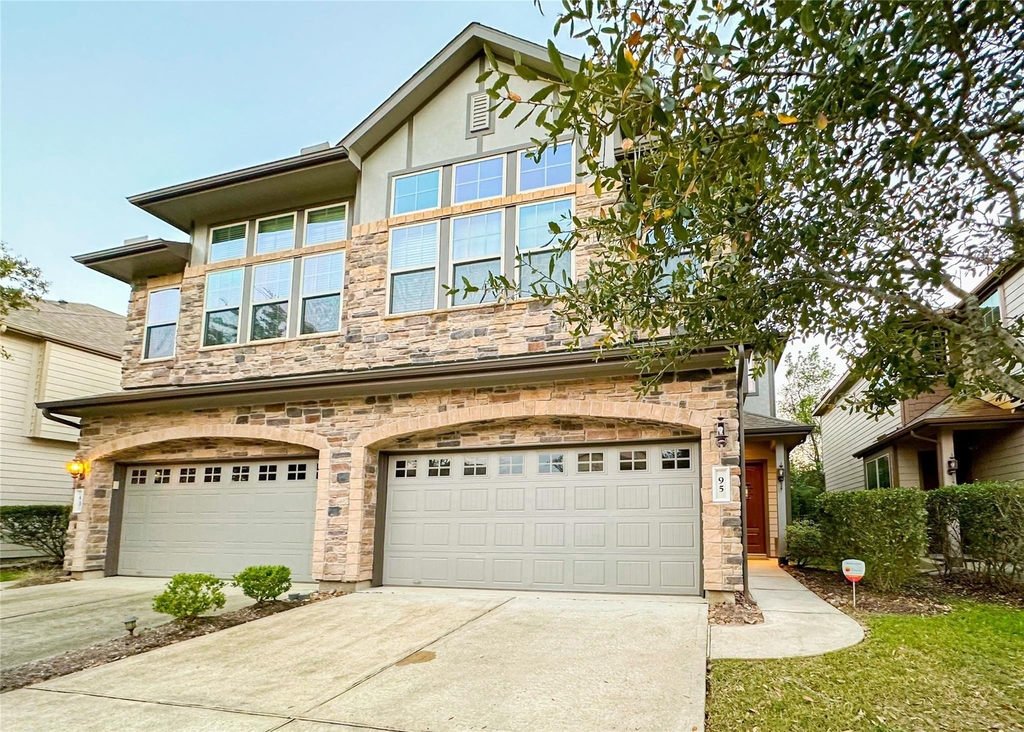 95 Aventura Place - Photo 1