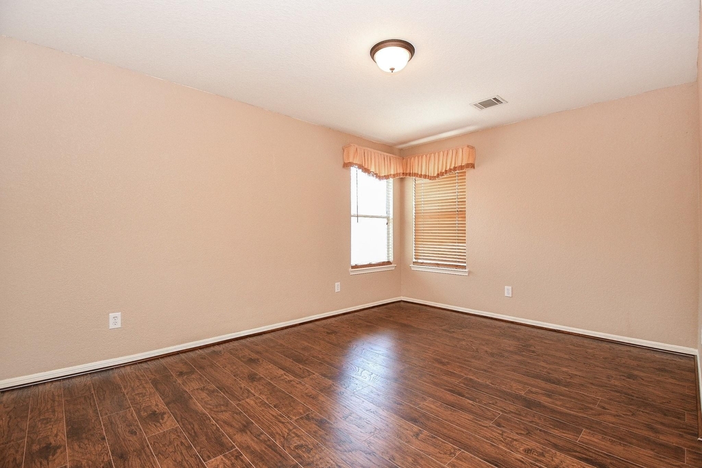 5510 Spring Blossom Court - Photo 38
