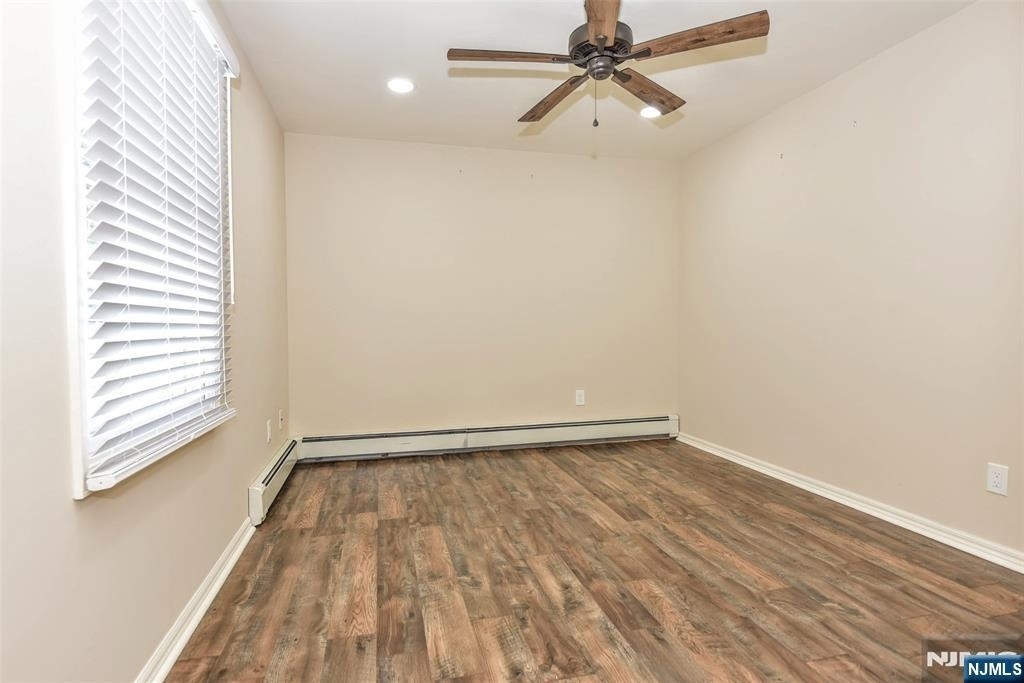 24 Maple - Photo 12