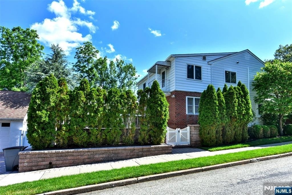24 Maple - Photo 23