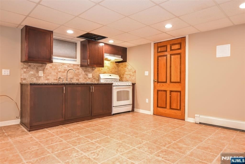 24 Maple - Photo 29