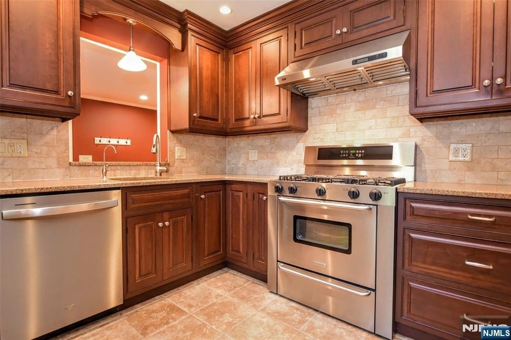 24 Maple - Photo 9