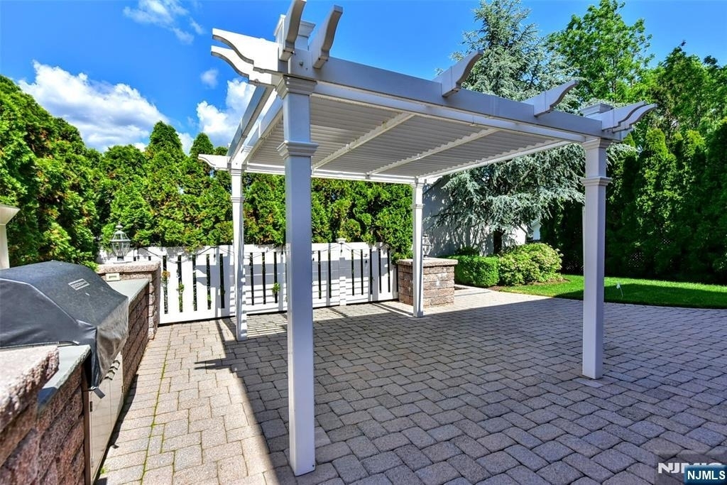 24 Maple - Photo 23