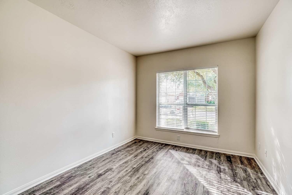 9222 Chia Valley Court - Photo 5