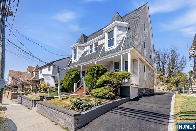 304 Delawanna - Photo 9