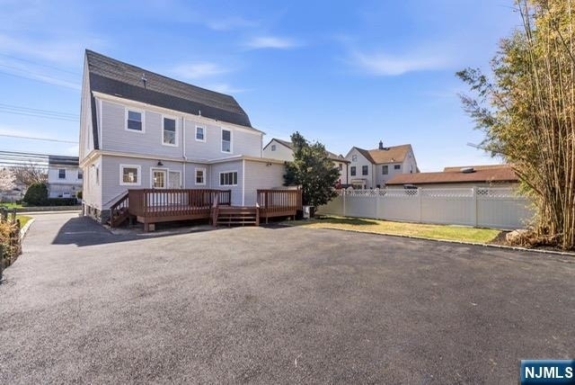 304 Delawanna - Photo 10