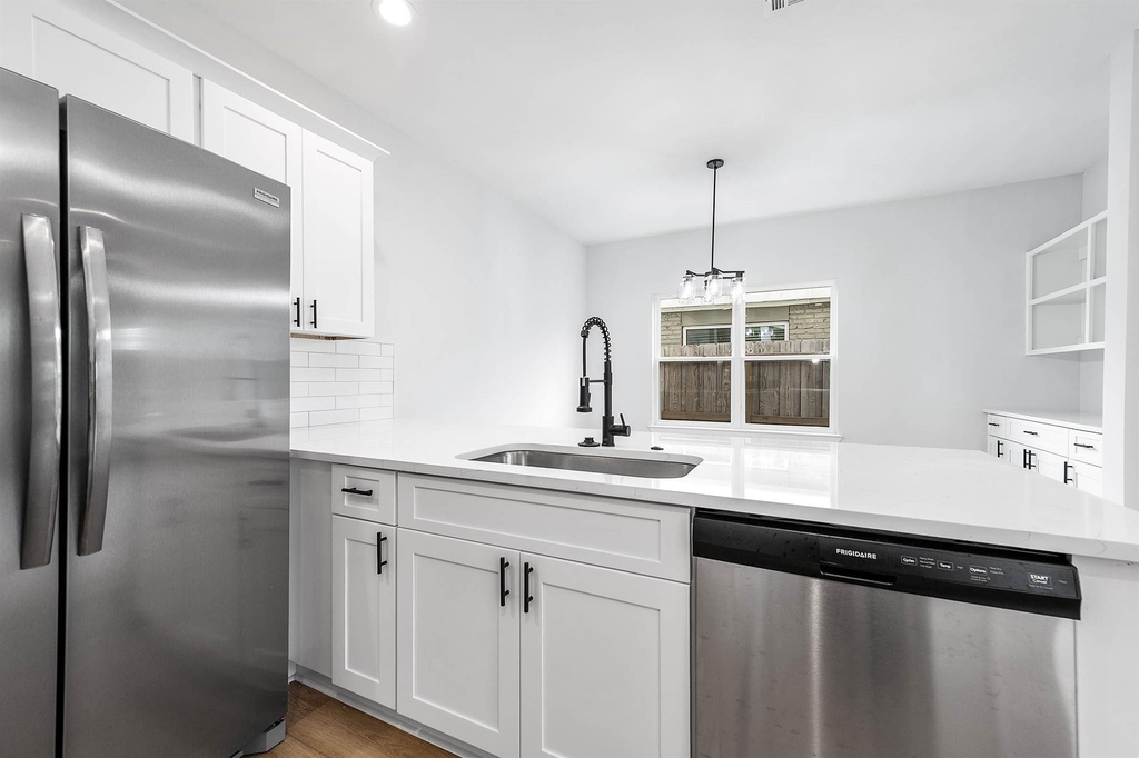 785 Fortune Street - Photo 9