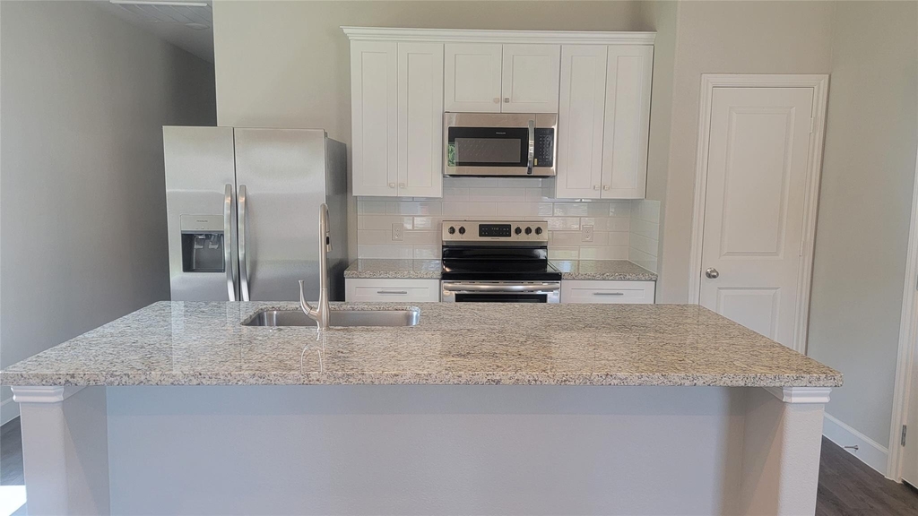 10108 Barberry Street - Photo 2