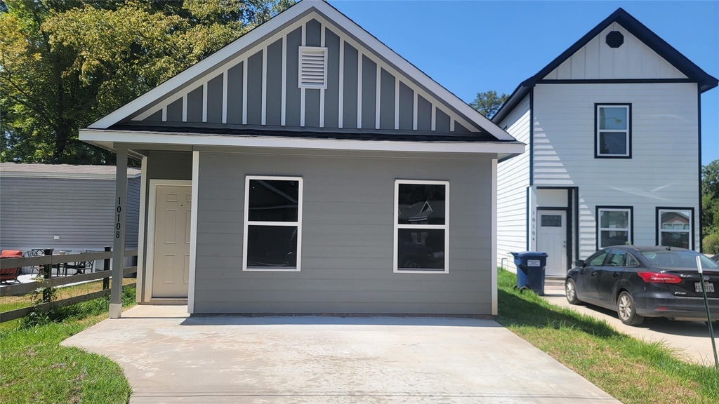 10108 Barberry Street - Photo 1