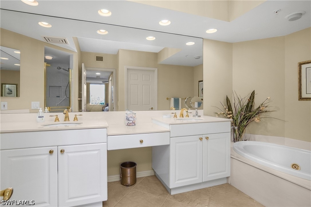 7225 Pelican Bay Boulevard - Photo 18