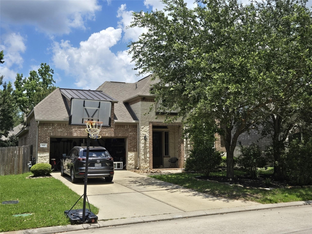 122 Colton Court - Photo 0