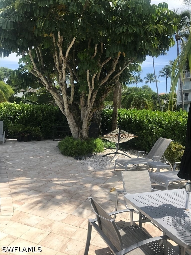 216 Banyan Boulevard - Photo 6