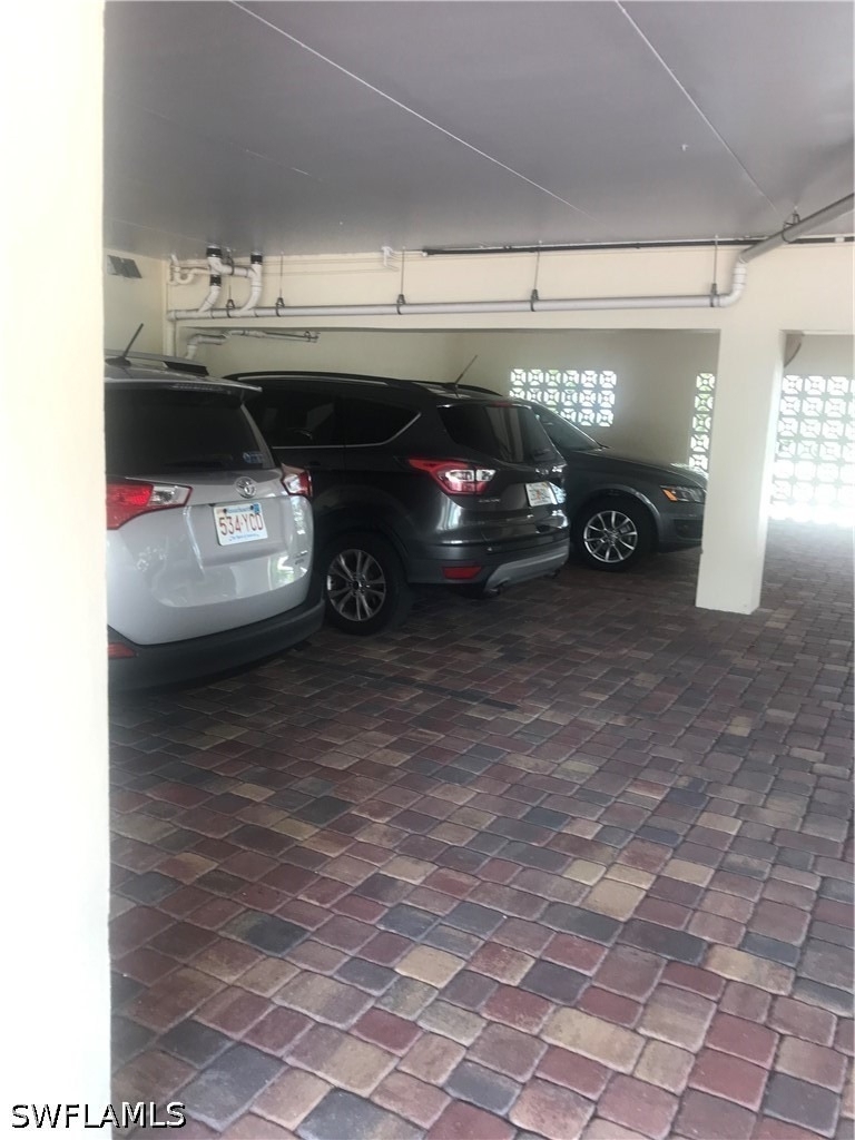 216 Banyan Boulevard - Photo 12