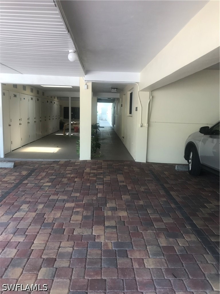 216 Banyan Boulevard - Photo 23