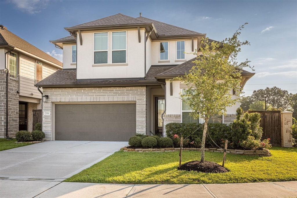 2331 Russett Forest Drive - Photo 1