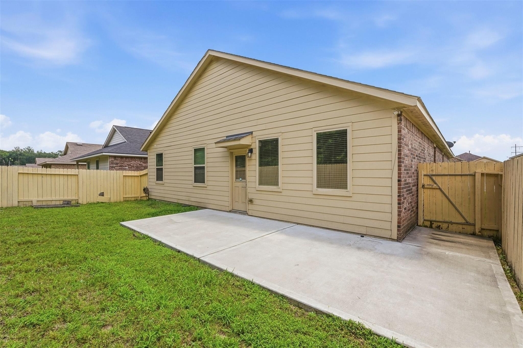 18025 Atwood Mill Drive - Photo 25