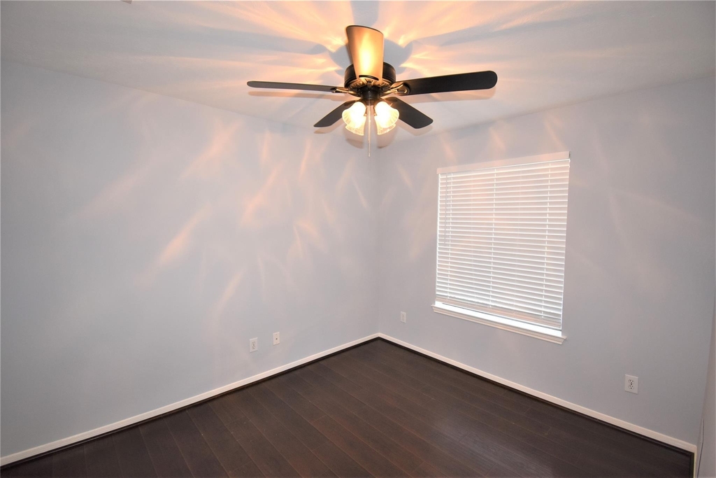 18319 Forest Dew Drive - Photo 13