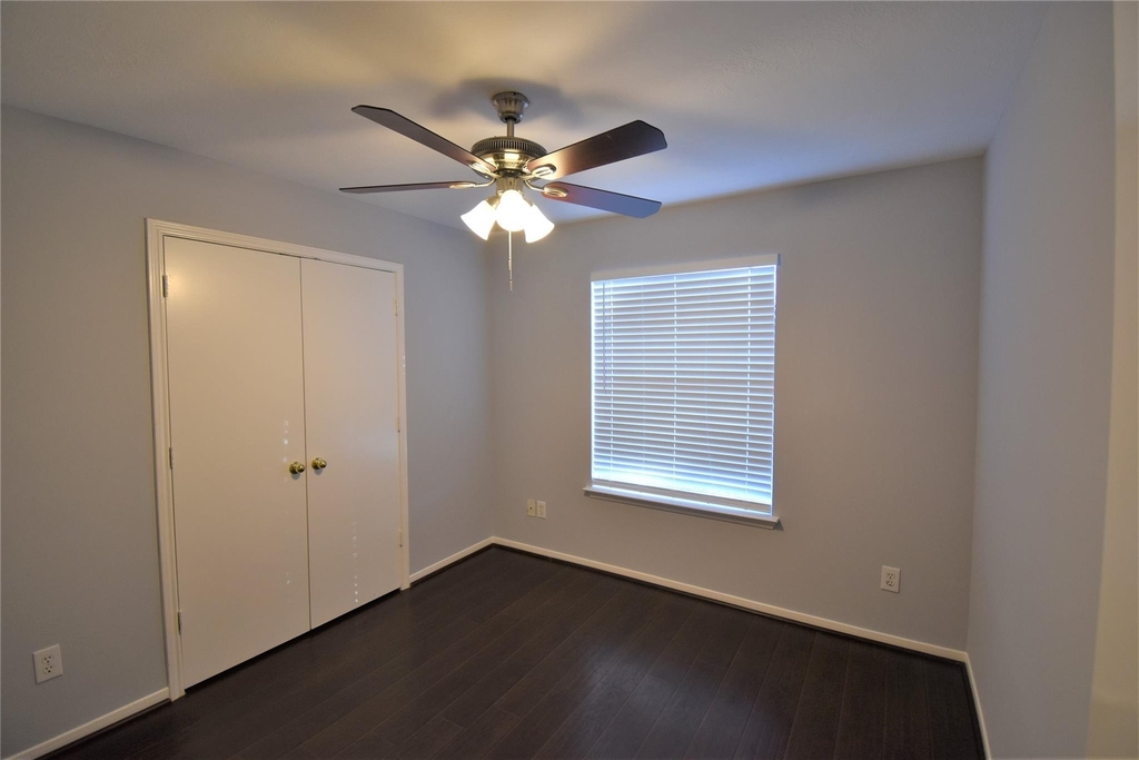 18319 Forest Dew Drive - Photo 12