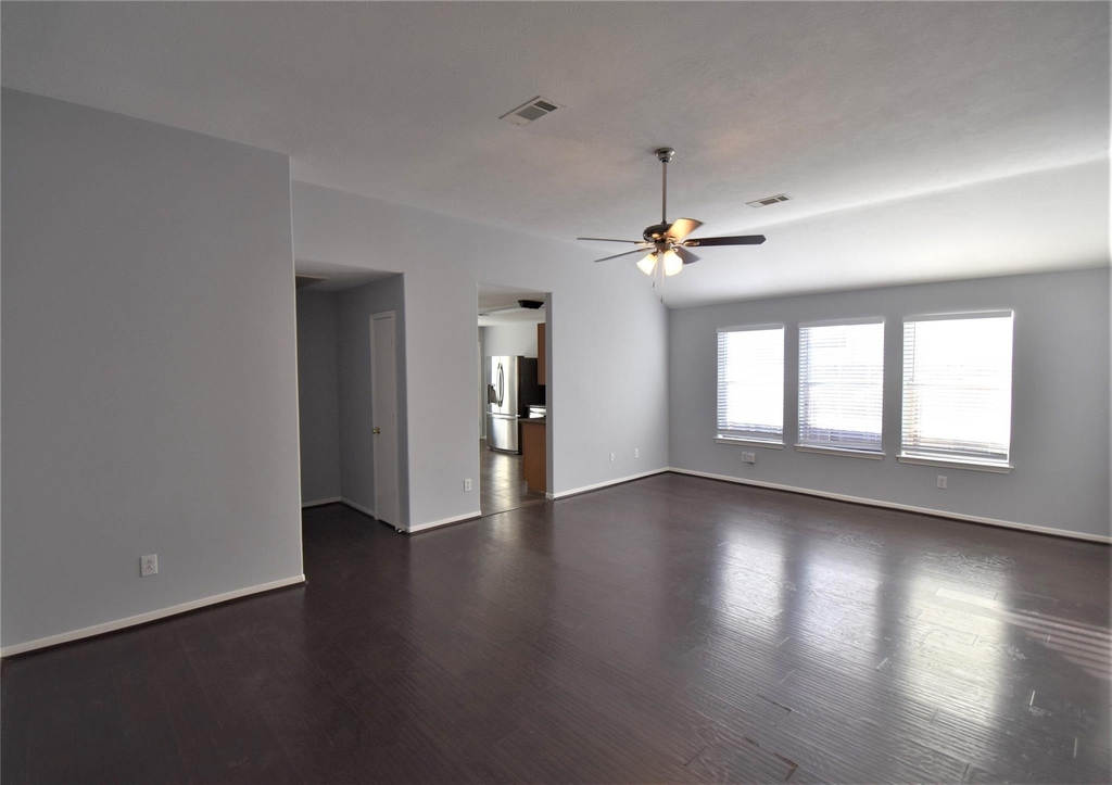 18319 Forest Dew Drive - Photo 2